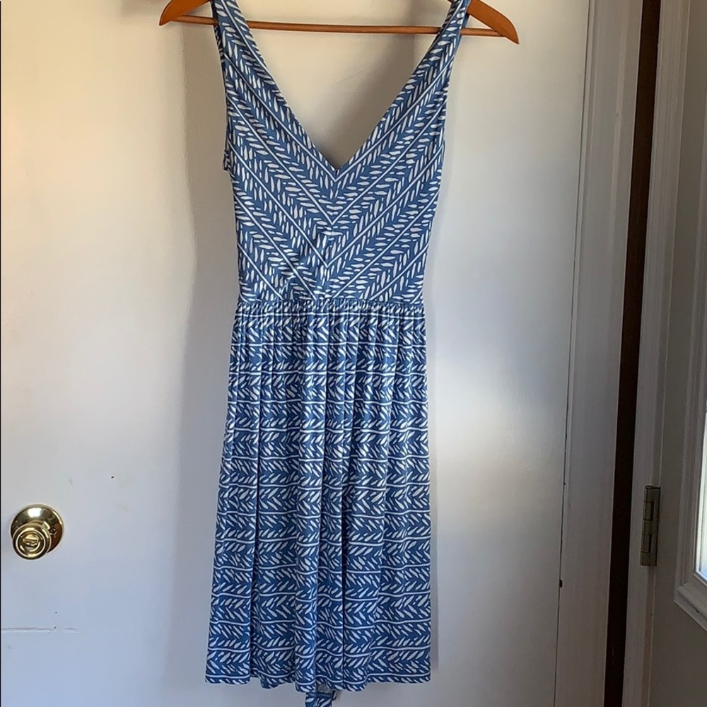 LOFT keyhole dress